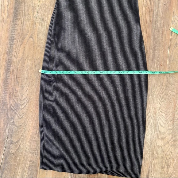 Ardene Black and Gray Striped Ribbed Dress - Picture 12 of 14